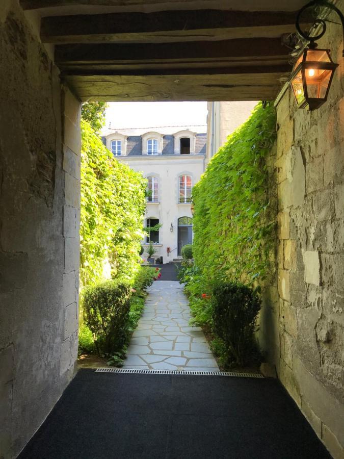 A côté de la place du pilori Angers Exterior foto